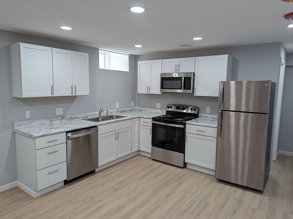 Kitchen-new appliances, cabinets and countertops