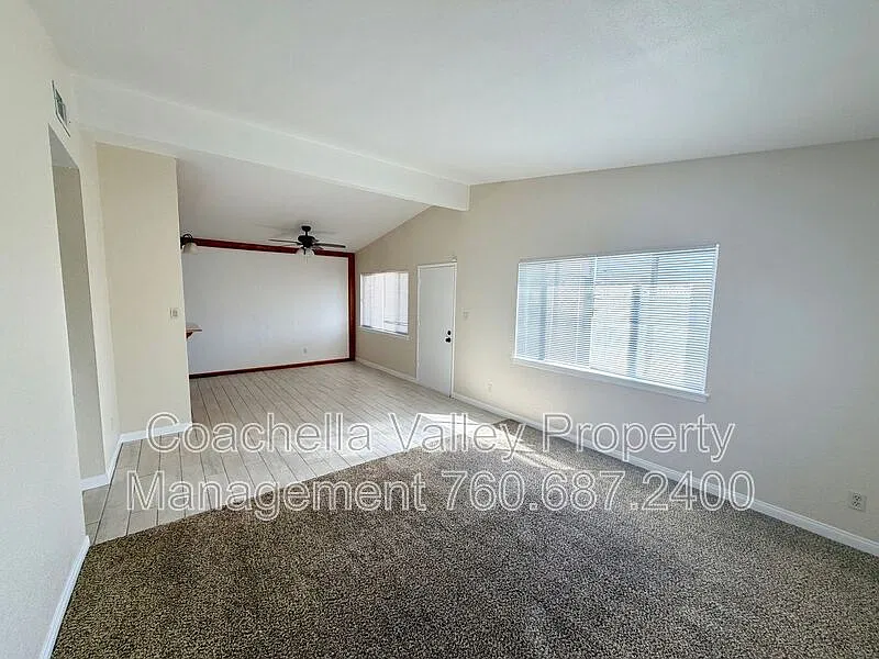 3 bed, 2.0 bath, 1107 sqft, $2,095 — Photo 2