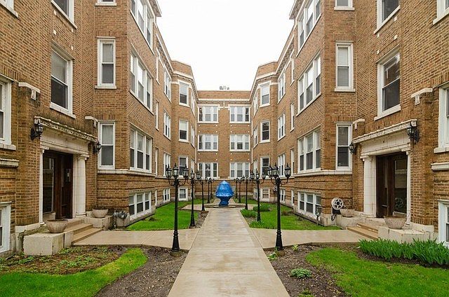 1st image of 6908 N Lakewood Ave APT 3W