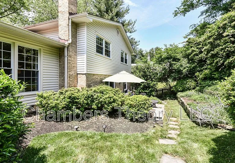 1427 Claves Ct — Photo 42