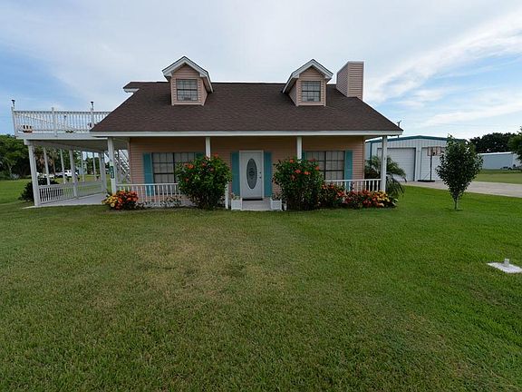 2nd image of 1405 W Bayshore Dr
