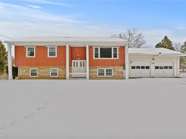 786 Five Mile Line Rd, Webster, NY 14580