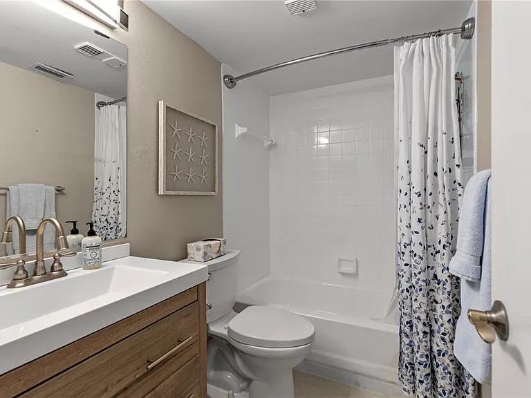 6104 Palma Del Mar Blvd S #102A — Photo 25