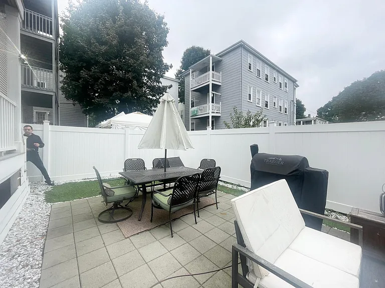 193 Sheridan Ave #1 — Photo 43