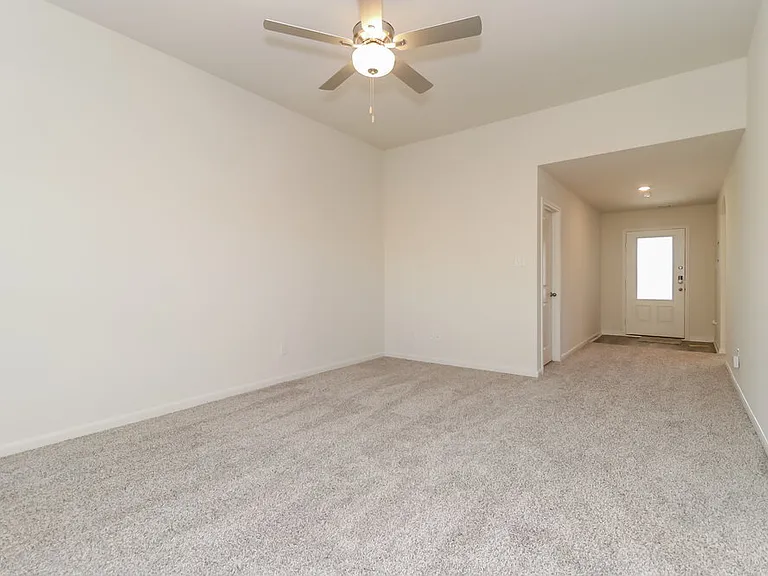 1313 Woodwinds Dr — Photo 3
