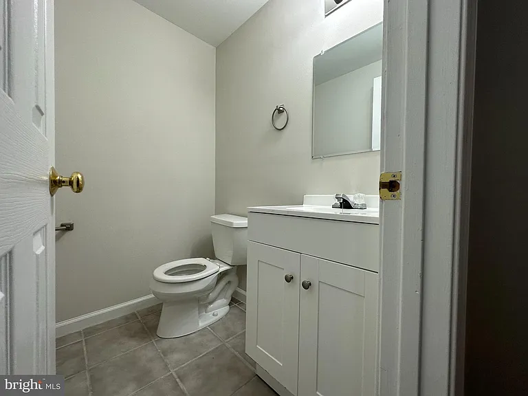 7822 Brookview Ct — Photo 27