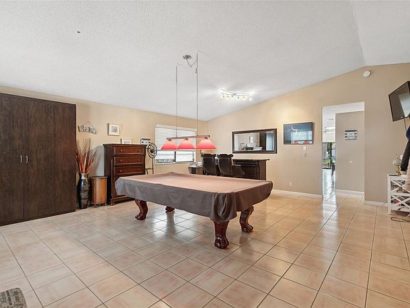 4th image of 2643 Coolidge Street