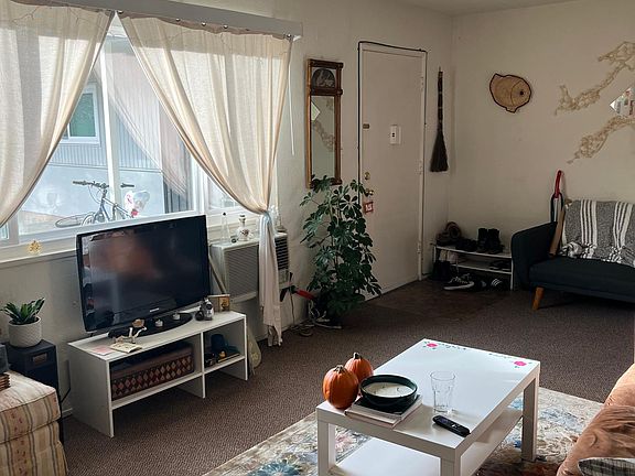 5th image of 1701 Lehigh Dr #1