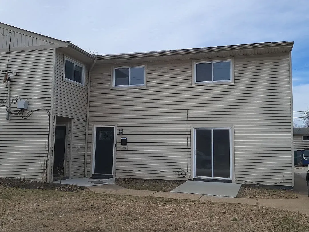 Hough Woods — Photo 3
