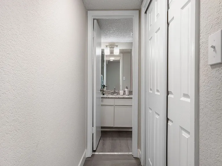 Avia Apartments — Photo 73