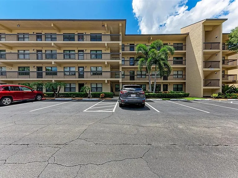 515 30th Ave W #H201 — Photo 35