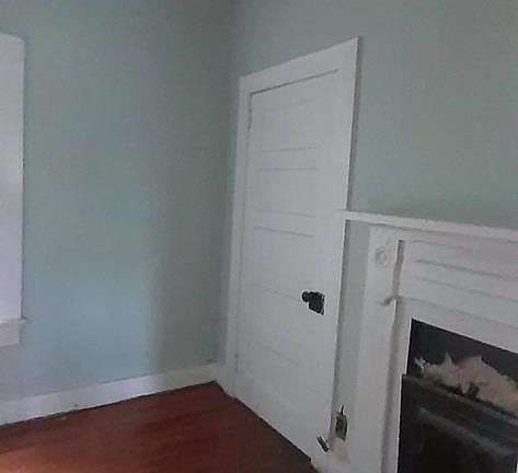 4th image of 312 Girard St