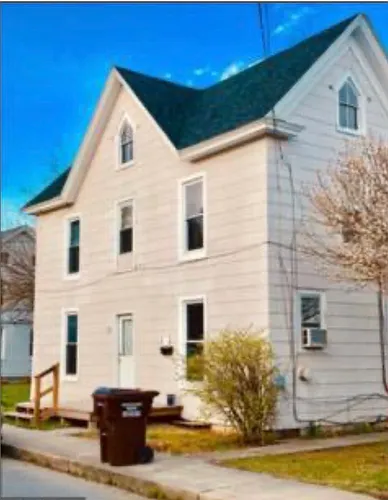 208 N 1st St #B Photo 1