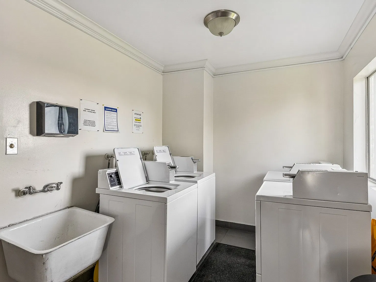 Eagle Apartments — Photo 4