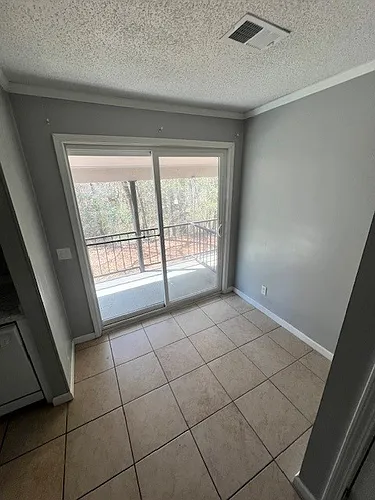 423 Highland Ave Photo 1