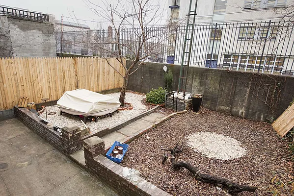 Rented by Bold New York | media 26