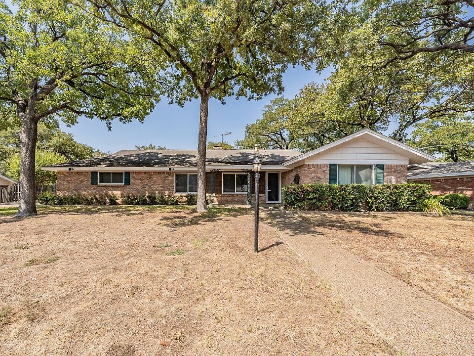 1st image of 708 W Cheryl Ave