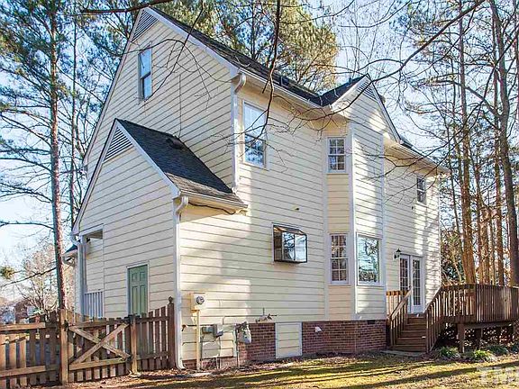 3rd image of 3 Jarvis Ct