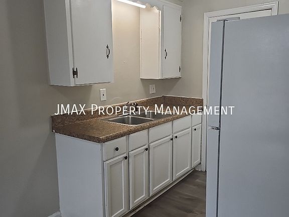 5th image of 813 Westside Blvd NW Unit B