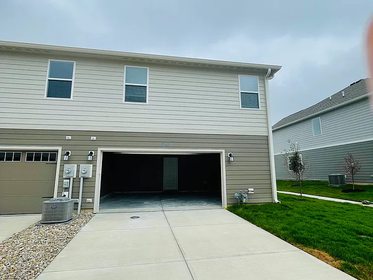 17295 Gibson Dr — Photo 35