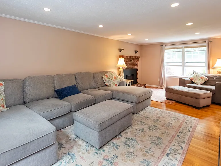 7 Laurel Hill Rd #ROAD7 — Photo 3