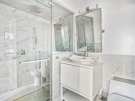 5th image of 184 Kent Ave APT A612