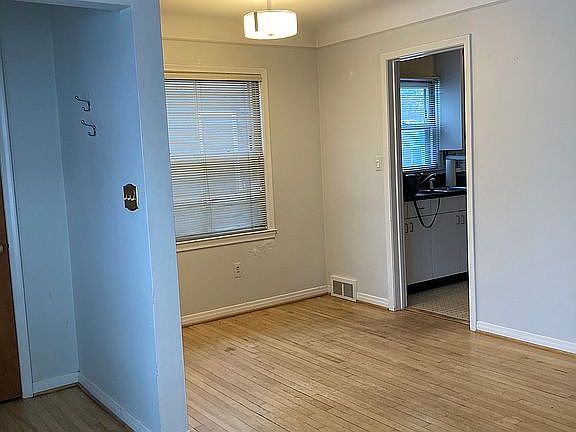 3rd image of 618 Marlin Ave