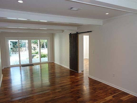 4th image of 3006 E Blount St