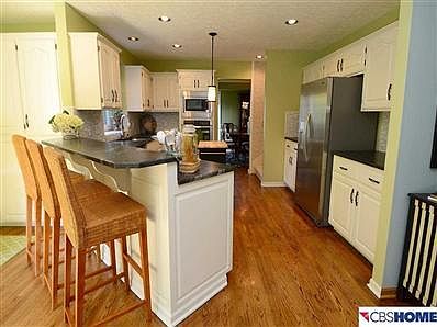 3rd image of 16201 Douglas St