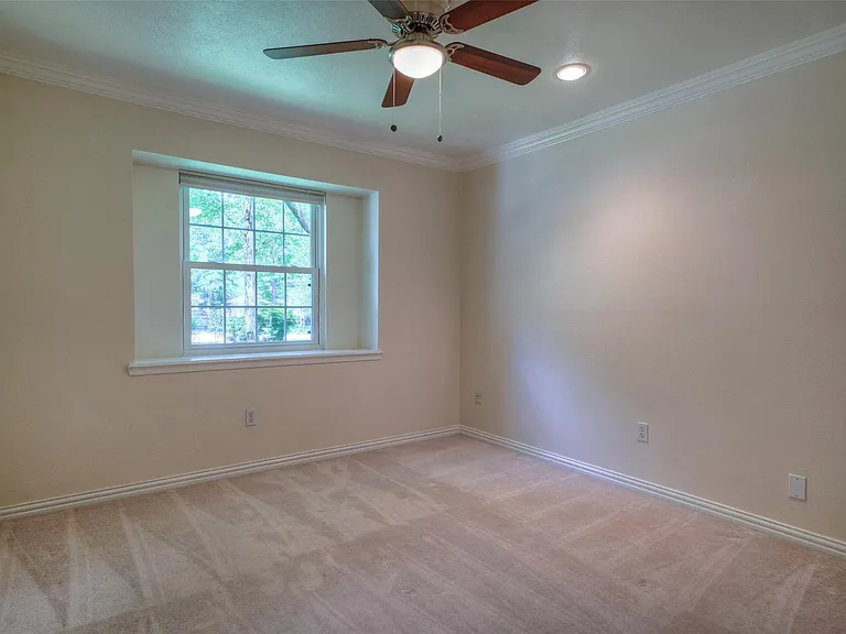 9 Oldstream Ct — Photo 14
