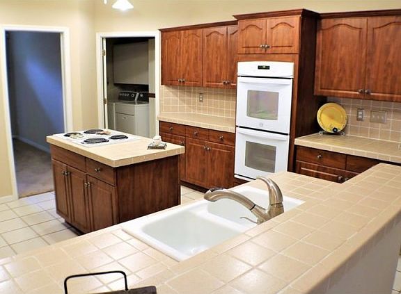 4th image of 3208 Kilmer Dr