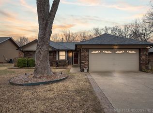 1214 W Los Angeles Cir, Broken Arrow, OK 74011