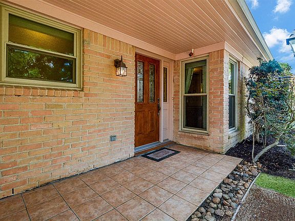 4th image of 3107 Groveshire Ct