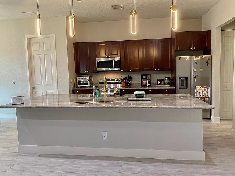 3310 SW Savona Blvd — Photo 2
