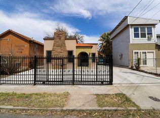 1008 Market St, Laredo, TX 78040