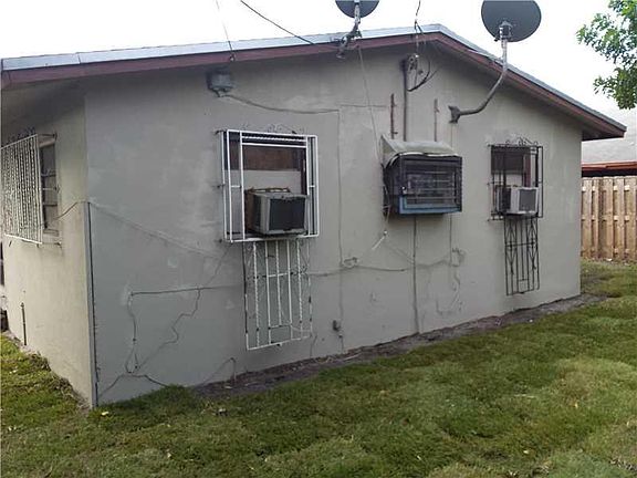 5th image of 2845 NW 14 Street #1-2