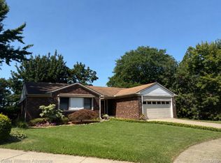 34459 Deborah Ct, Westland, MI 48185