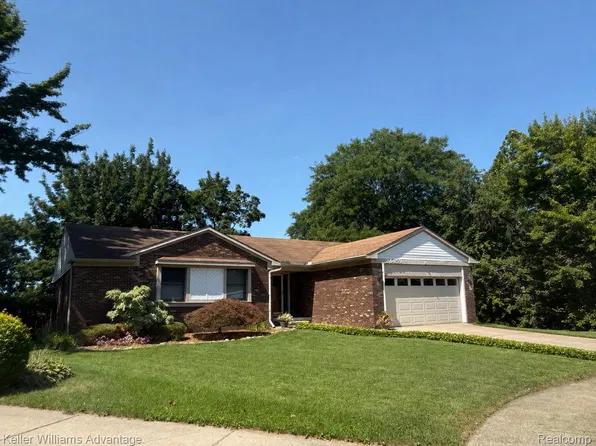 34459 Deborah Ct, Westland, MI 48185
