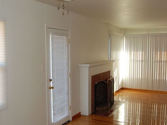 4th image of 1113 W Downs St