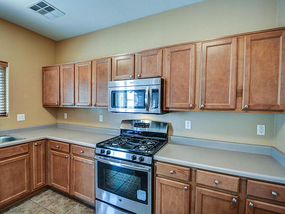 5th image of 5639 E Haven Ave