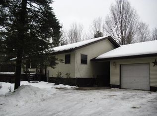 2788 Rocky Rd, Tomahawk, WI 54487