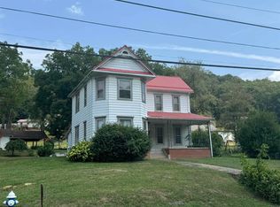 654 W 2nd St, Weston, WV 26452
