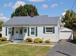 302 Allhands Ave, Sellersburg, IN 47172