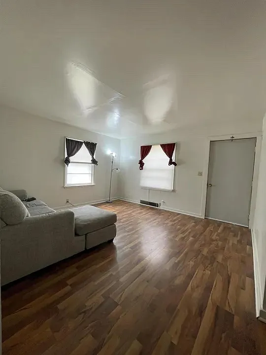 4 bed, 1560 sqft, $1,500 — Photo 3