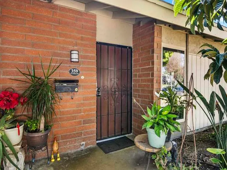359 Los Arbolitos Blvd — Photo 2
