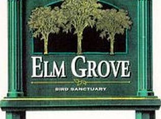 545 Meadow Ln, Elm Grove, WI 53122