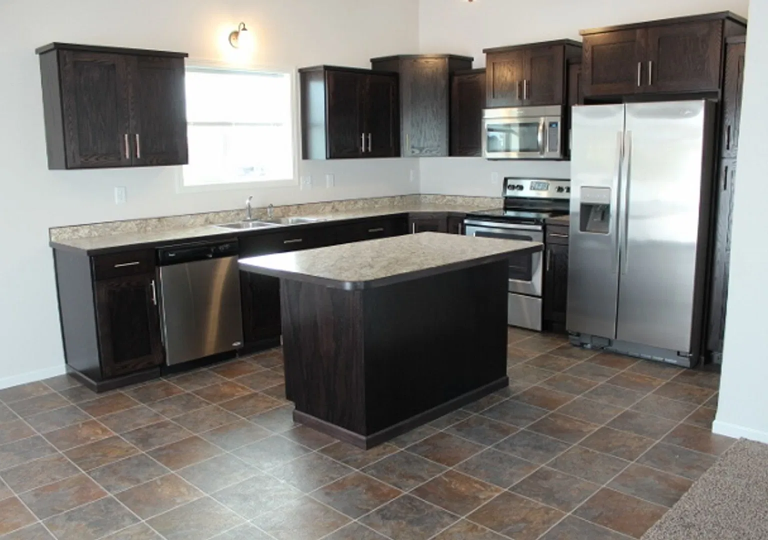 3 Bed 3 Bath Single Family Home — Photo 3