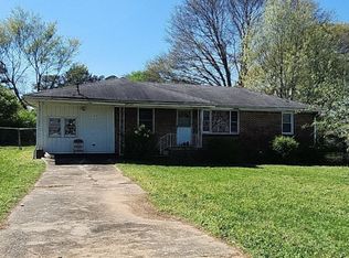 5188 Jones Cir, College Park, GA 30349