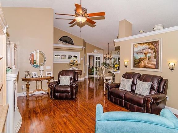 5th image of 962 Piedmont Oaks Dr