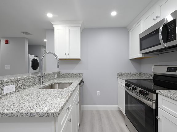 3rd image of 245 Elm St APT 104